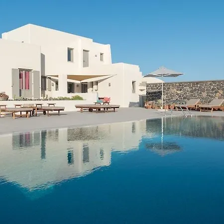 Villa Of Lilies Fira (Santorini)