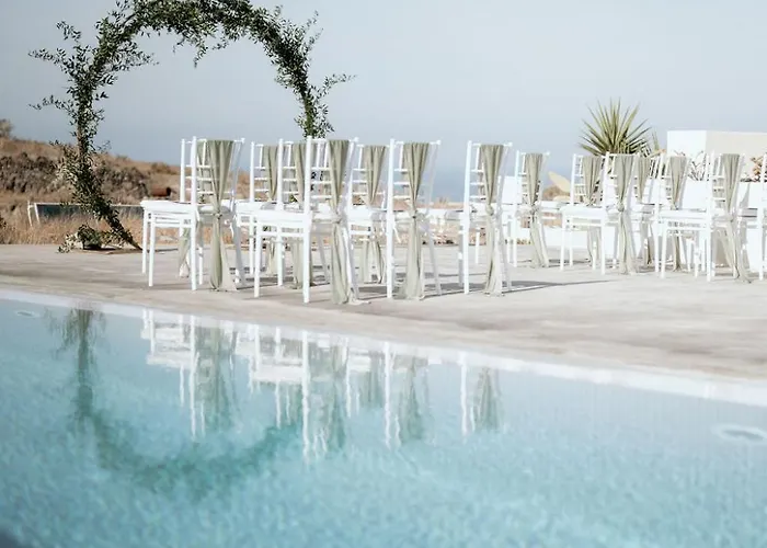 Of Lilies Villa Fira (Santorini)